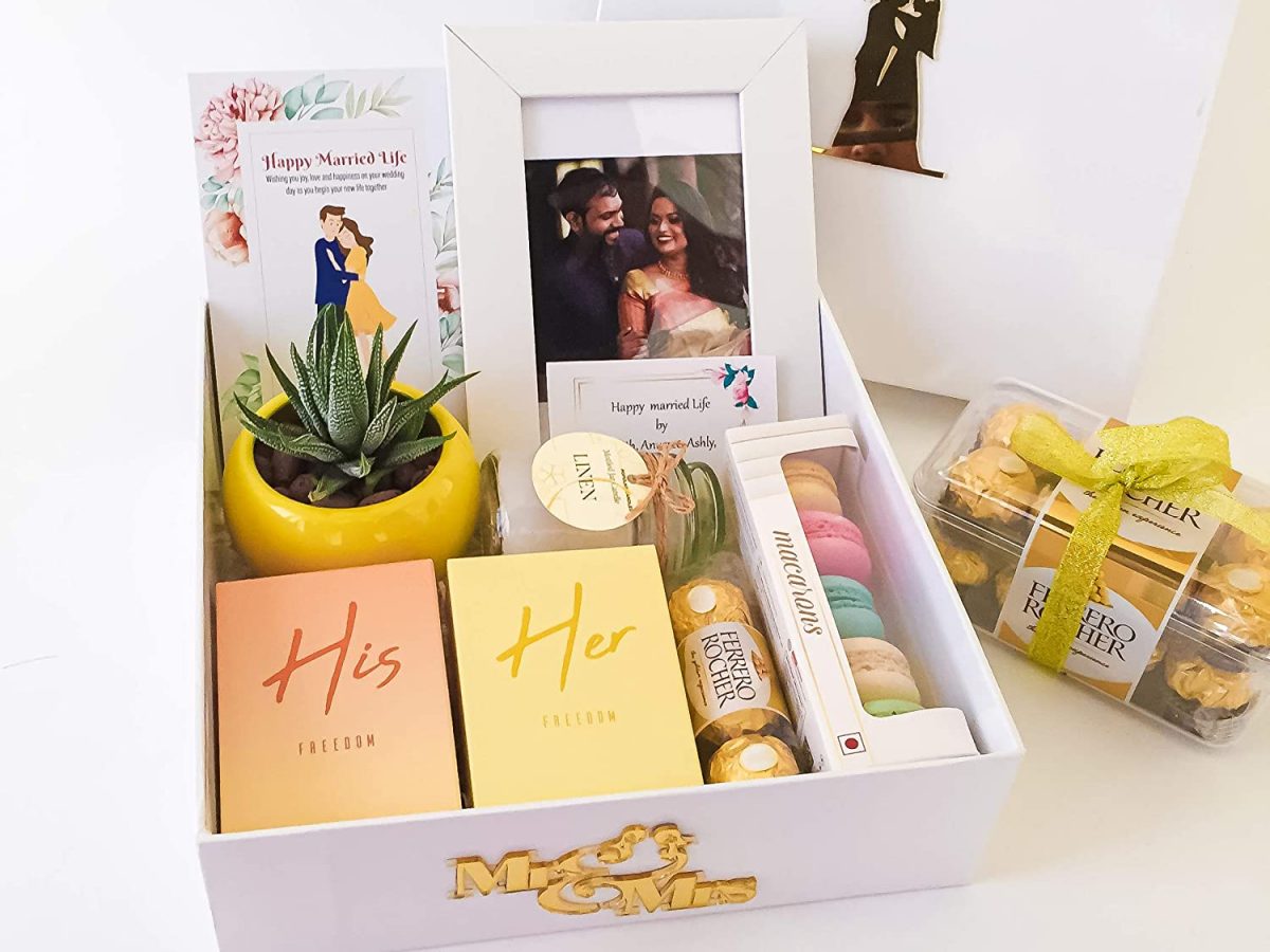 Exciting Lives Wedding Gift Box for Couples, Love, Valentine's day,  Anniversary Paper, Plastic, Polyester Gift Box Price in India - Buy  Exciting Lives Wedding Gift Box for Couples, Love, Valentine's day,  Anniversary