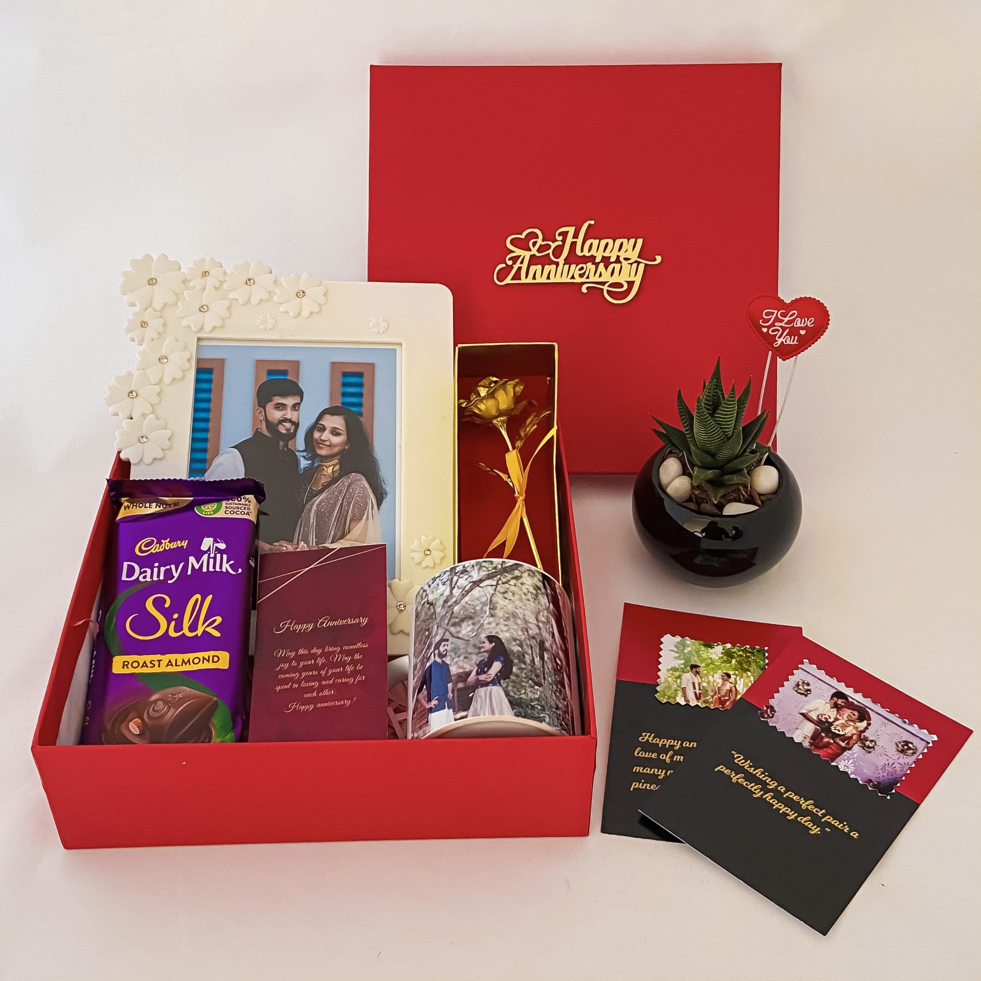 buy-best-premium-anniversary-gift-box-for-couples-online