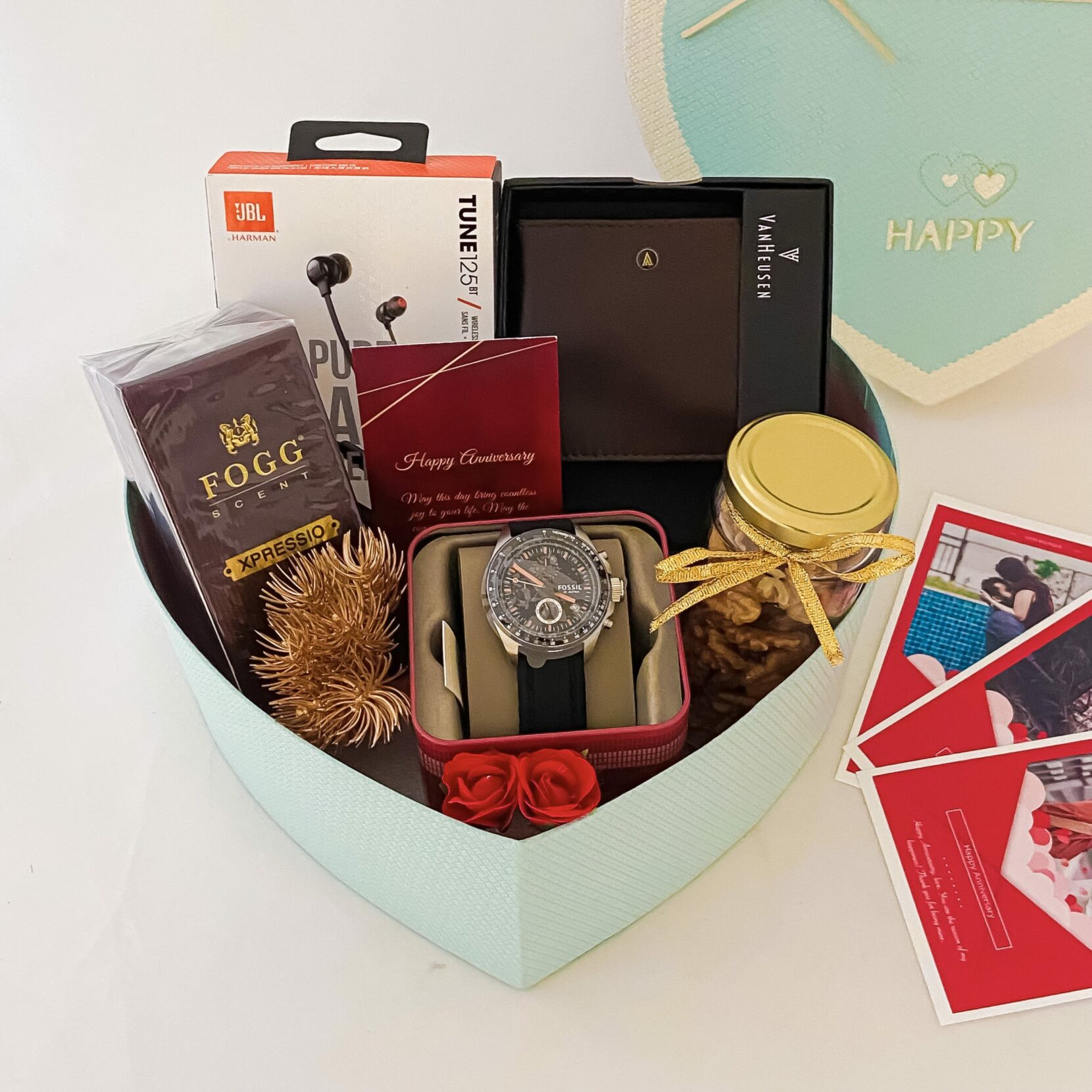Best Anniversary Gift Ideas To Surprise Your Partner -