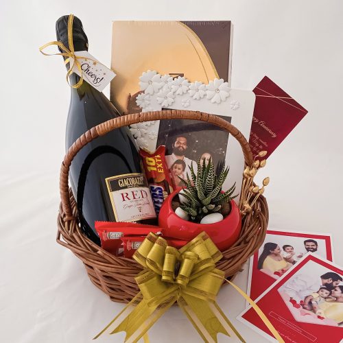 Best Wedding Hamper Ideas For Couples | Online Gift Baskets