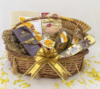 Shop for onam gift hamper with kerala set mund online and more traditional onam gifts