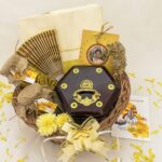 Traditional Onam gifts hamper for wife/Girlfriend/sister