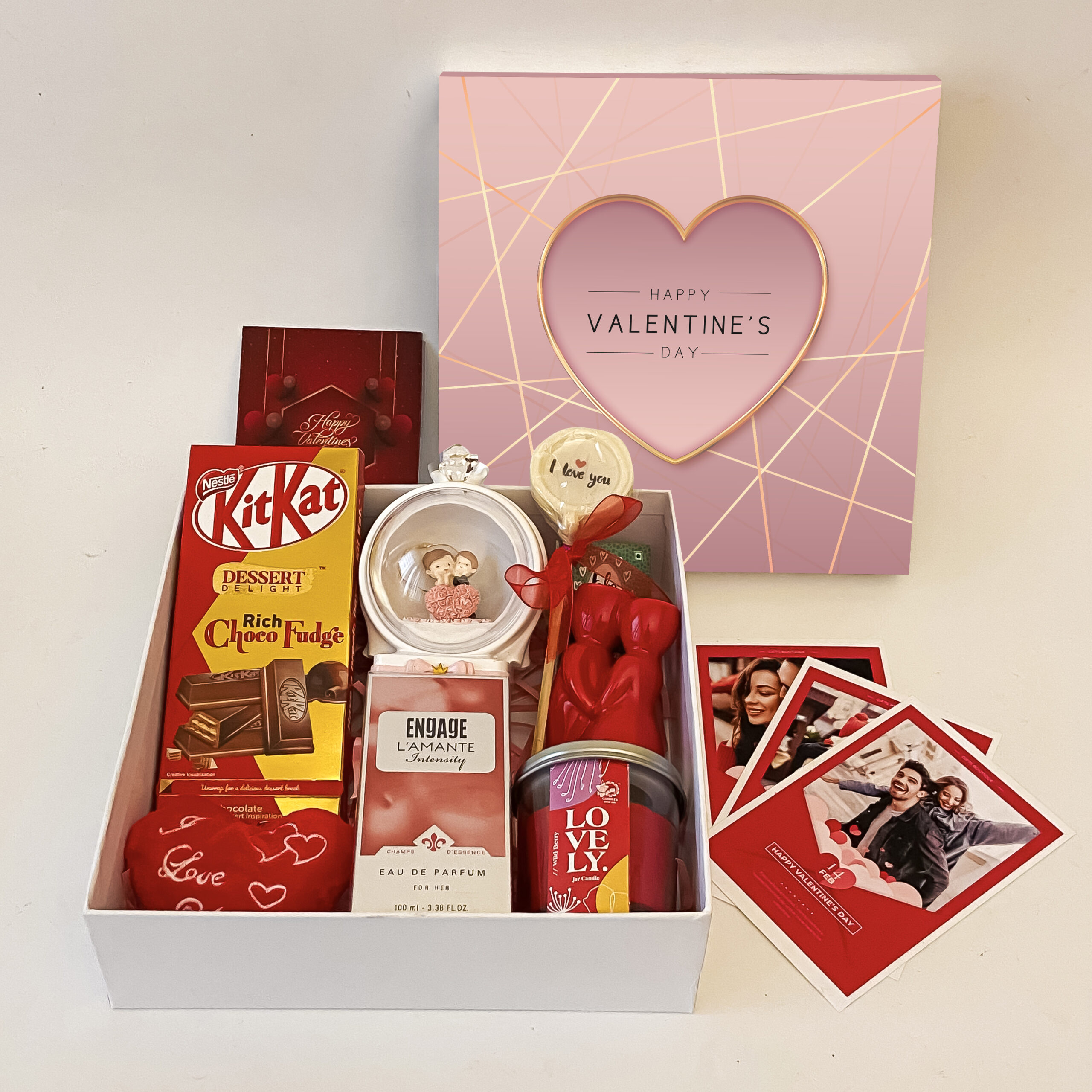 Get The Valentines Day Gift Ideas For Her With Gift Hamper