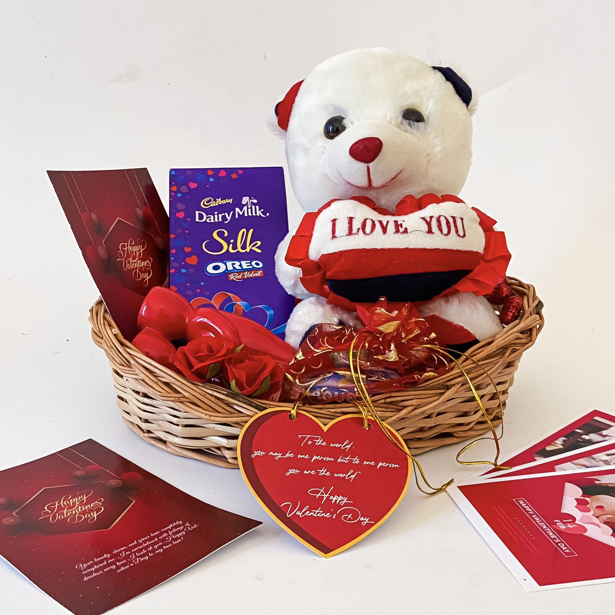 Buy Valentine's Day Gift Box with Chocolate | Special Gift For Special Ones  Online at Best Prices in India - JioMart.