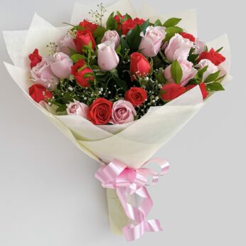 Happy rose day Flower gifts hamper Filled with the Fresh rose flowers