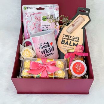 The best handmade Mothers day gift box on this Mothers day 2022 with Mask , Coffee mug, Sugar lip balm, Chocolates, Almond bottle