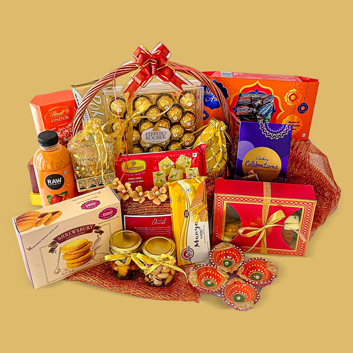 Gift Hampers | Buy Gourmet Gift Hampers Online | Floraindia