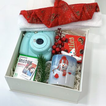 Festive holiday gift hampers Ideal For Christmas and New Year’s Eve