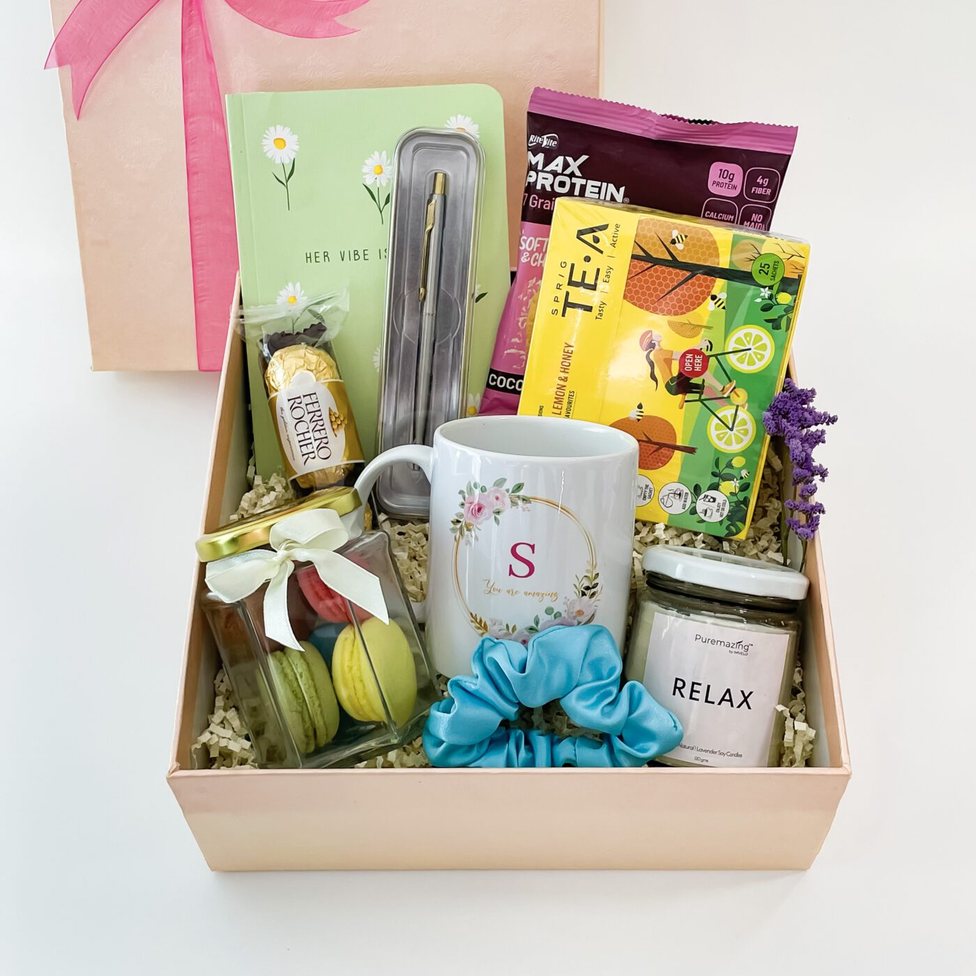 Golden MDF Gift Hampers For Corporate Gifting, For Birthday Hamper at Rs  1900/piece in Mumbai