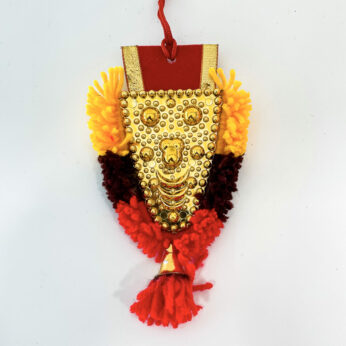 For any occasion, give the gift of tradition with a colorful miniature nettipattam (Width 3.12 In, Height 4.37)