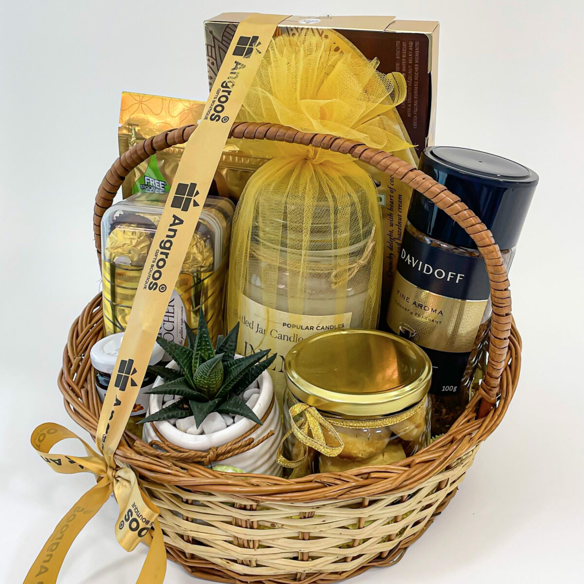 The gourmet basket from Switzerland, an ideal gift - NOW Village