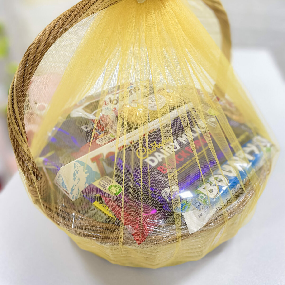 Chocolate Gift Baskets at Rs 655/kg | Chocolate Basket in Ernakulam | ID:  20599136012