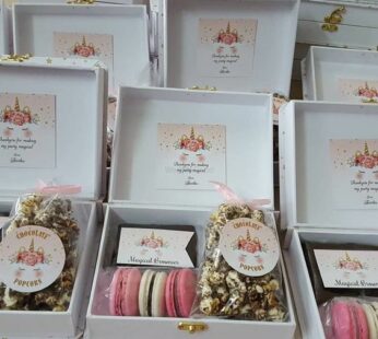 Wedding return gift hampers with chocolate popcorn, macarons, and more (30 packs)