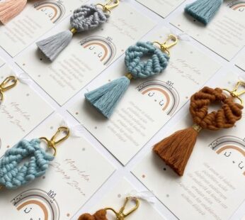 Return gifts for wedding embellished with macrame keychains and personalized messages x (30 pcs)