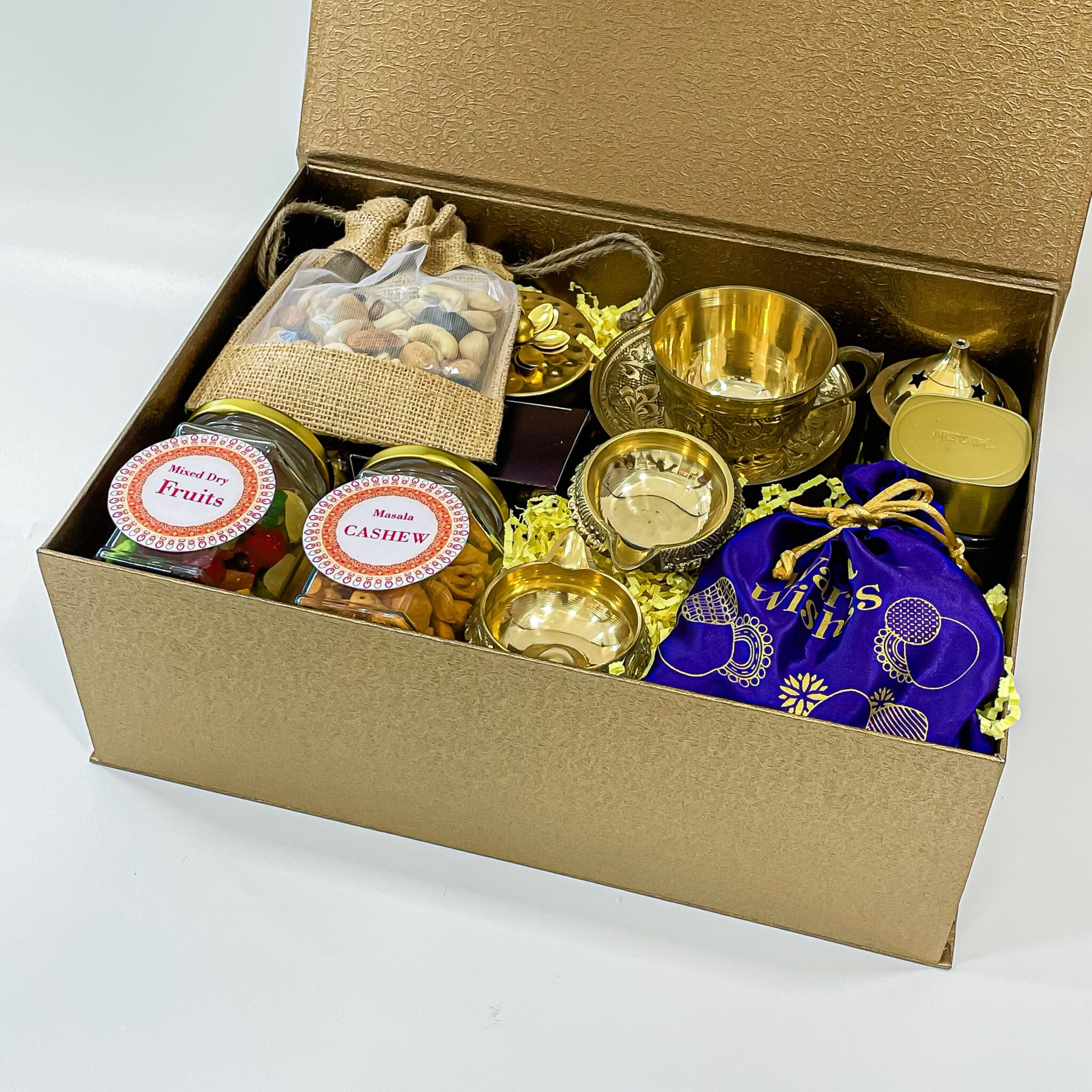 Unique Diwali Gift Box Ideas To Light Up Your Celebrations