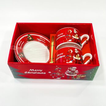 Enjoy your Christmas beverages with our Christmas-themed mugs and saucer set