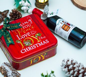 Celebrate the Season with Christmas Cake with Non-Alcoholic Wine Gift Set