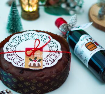 Indulge in Festive Bliss with Christmas Round Cake and Wine Pairing Extravaganza