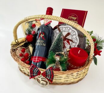 Toast to Joy: Elevate Your Celebrations with Christmas Wine Hampers