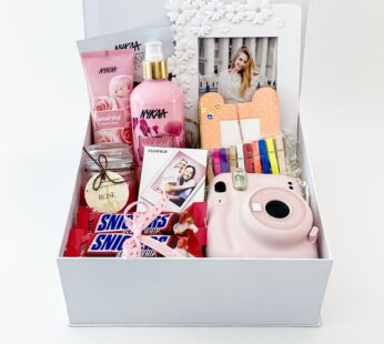 Women’s Day Gift Set: Nykka Skincare, Snickers Treats, Camera, and More
