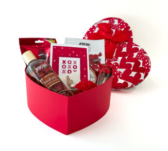 Unique Valentine’s presents for your love with scented candle, Greeting cards, and more