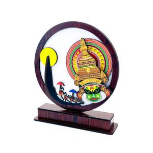 Kathakali and Vallamkali memento