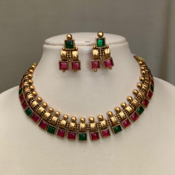 Timeless Charm: Traditional Temple Jewelry Set