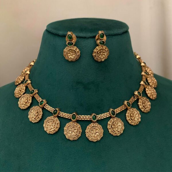 Gold Toned Artificial Jewelry Set