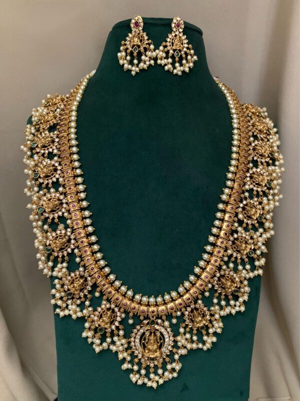 Regal Imitation Necklace Set